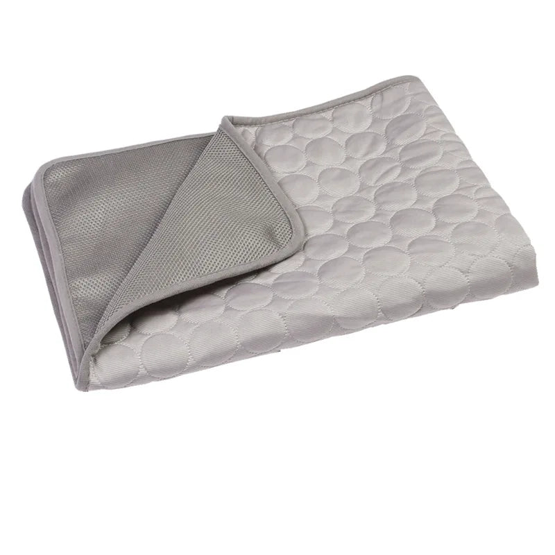 Breathable Cooling Pet Mat for Dogs & Cats – Washable Summer Pad